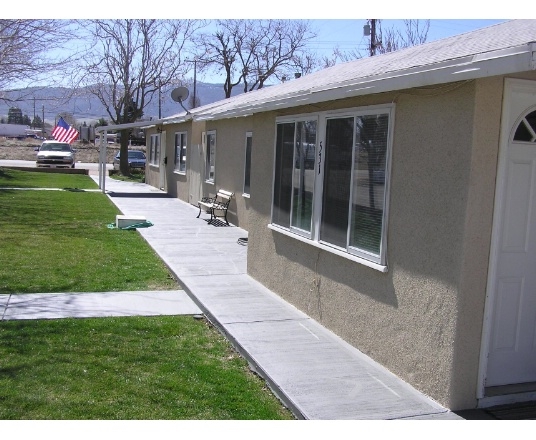 Trail's End Mobile Home Park in Tehachapi, CA - Building Photo