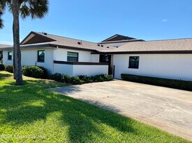 255 Paradise Blvd in Indialantic, FL - Building Photo