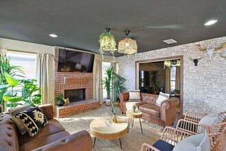 708 Azalea Dr, Unit ID1310919P in Desoto, TX - Foto de edificio - Building Photo