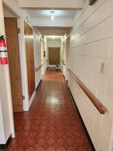 2470 Lakoloa Pl in Honolulu, HI - Foto de edificio - Building Photo