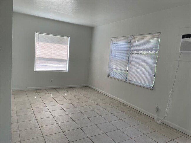 1501 NE 8th St in Fort Lauderdale, FL - Building Photo - Building Photo