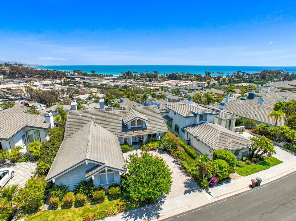34042 Cambridge Rd in Dana Point, CA - Building Photo