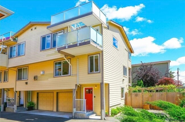 property at 728 N 94th St