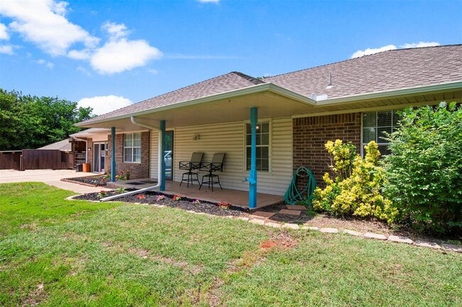1829 Ranchwood Dr in Newcastle, OK - Building Photo - Building Photo