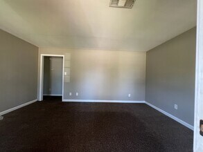 10100 Huntcliff Pl NE, Unit 10102 Huntcliff in Covington, GA - Building Photo - Building Photo