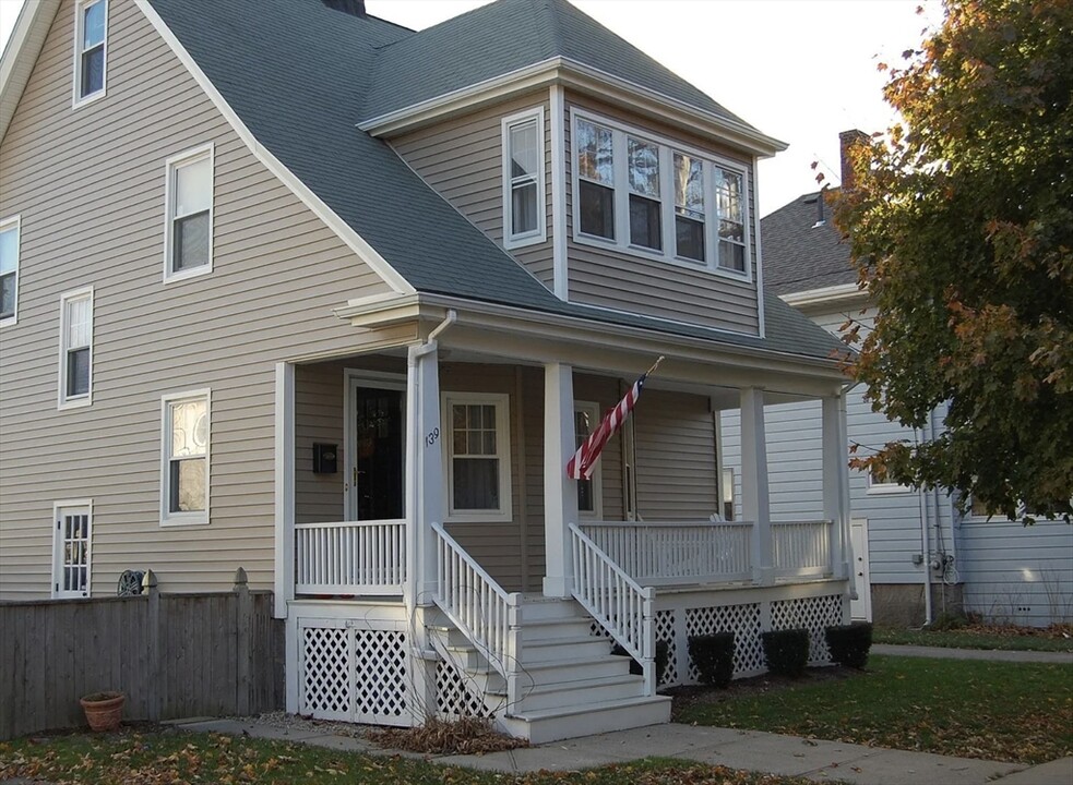 139 Phillips St in Quincy, MA - Building Photo