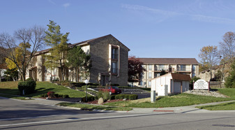 Knolls Apartments