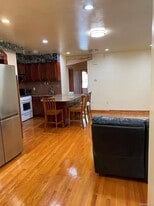 142-44 56th Rd in Queens, NY - Building Photo