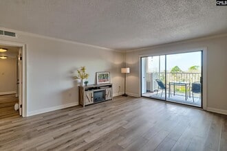 1825 St Julian Pl in Columbia, SC - Building Photo - Building Photo