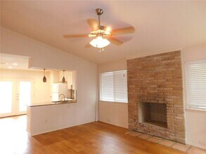 5403 West Gate Blvd in Austin, TX - Building Photo - Building Photo