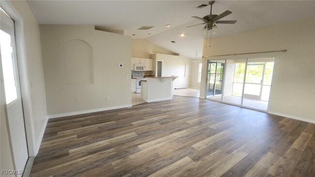 923 SW 33rd Terrace in Cape Coral, FL - Building Photo - Building Photo