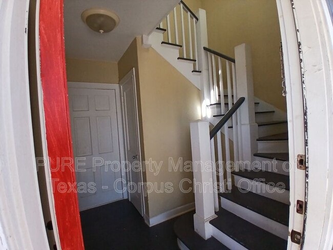 706 Louisiana Ave in Corpus Christi, TX - Building Photo - Building Photo