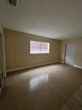 1045 Miami Blvd in Delray Beach, FL - Building Photo - Building Photo