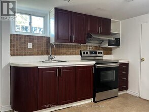 1 Bauty Pl in Toronto, ON - Building Photo - Building Photo