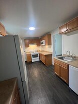 941 W 8th St in Erie, PA - Building Photo