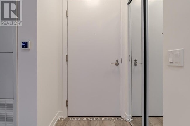 110 Broadway Ave in Toronto, ON - Building Photo - Building Photo