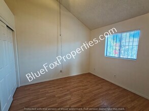 2740 N Malibu Dr in Tucson, AZ - Building Photo - Building Photo
