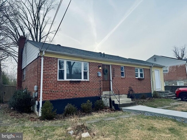 4402 Ives St in Rockville, MD - Building Photo - Building Photo