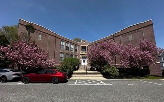 841 Parker St in Boston, MA - Building Photo