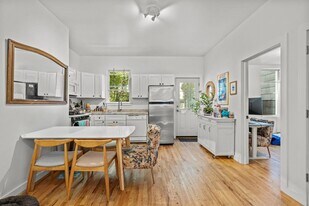 36 Laidlaw Ave in Jersey City, NJ - Building Photo