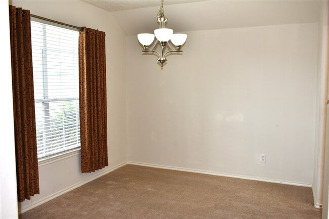 18314 Manorcliff Ln in Katy, TX - Building Photo - Building Photo