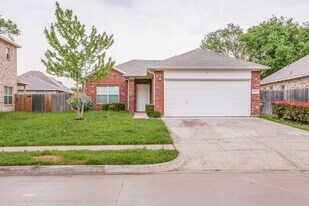9309 Rhoni Ct in Fort Worth, TX - Building Photo