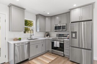 315-A E Bennett Ave in Glendora, CA - Building Photo