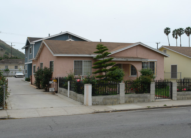 196-198 200 Kellogg St in Ventura, CA - Building Photo - Building Photo