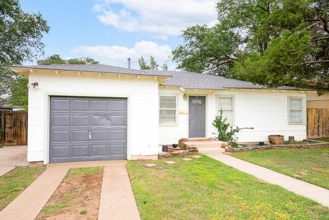 property at 3614 38th St