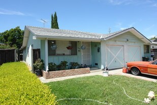 1035-1037 Nottingham Pl in San Jose, CA - Building Photo