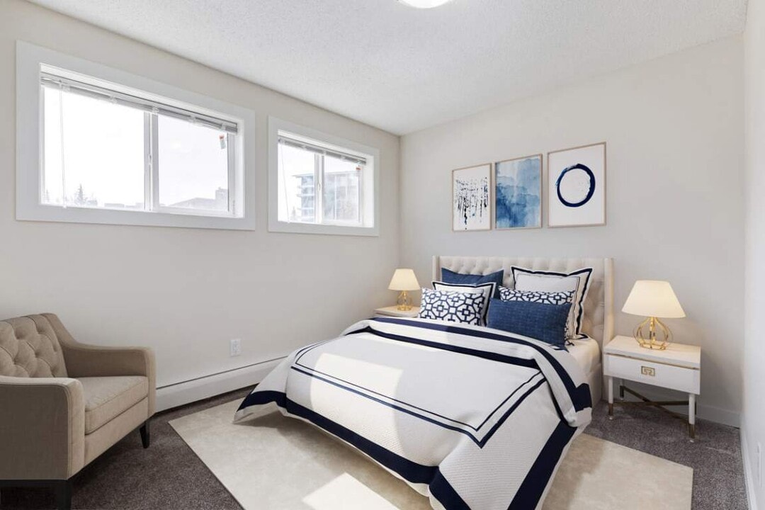 Alan's Place in Saskatoon, SK - Building Photo