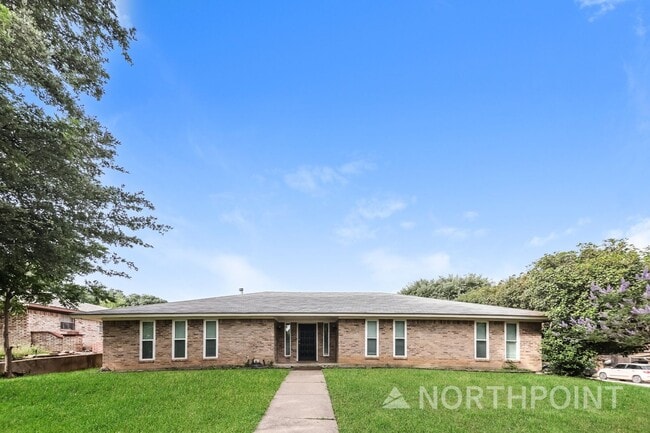 property at 1368 Juniper Ln