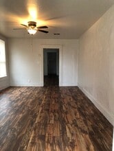 1115 NW 9th St in Oklahoma City, OK - Building Photo - Building Photo