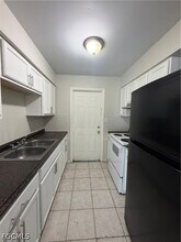 5517 Sixth Ave in Ft. Myers, FL - Building Photo - Building Photo