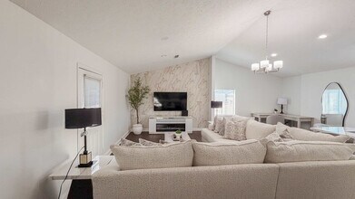 300 W 23rd Pl, Unit SI ID1491599P in Panama City, FL - Building Photo - Building Photo