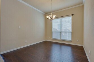 2812 Frontier Dr in Denton, TX - Building Photo - Building Photo