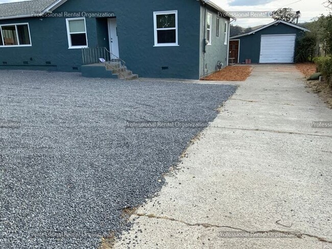 4485 Bodega Ave in Petaluma, CA - Building Photo - Building Photo