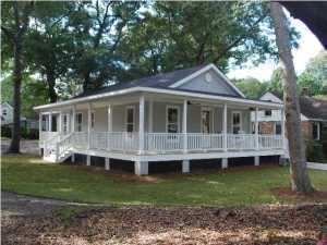 4501 Overbrook Ave in North Charleston, SC - Building Photo