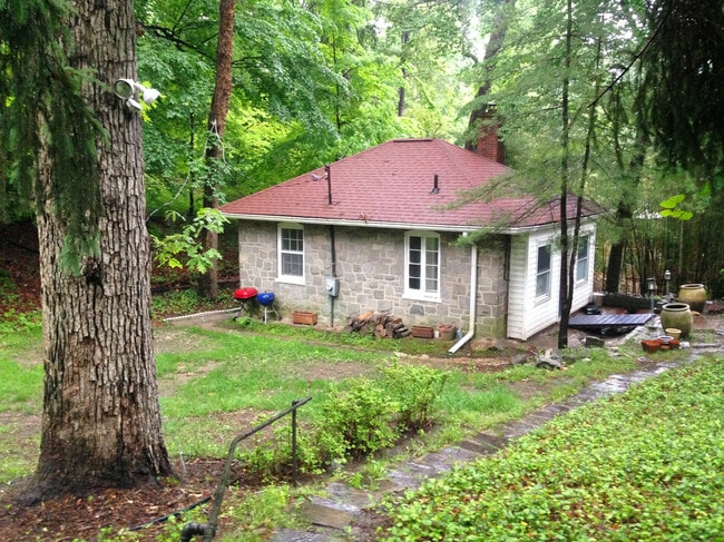 2948 Albemarle St NW in Washington, DC - Building Photo - Building Photo