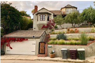 701 Luton Dr in Glendale, CA - Building Photo