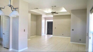 8 Datepalm Ave in McAllen, TX - Building Photo - Building Photo