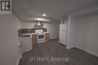 27 Rockcress Gardens in Ottawa, ON - Building Photo - Building Photo