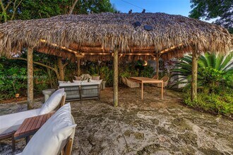 1214 Tyler St in Hollywood, FL - Building Photo - Building Photo