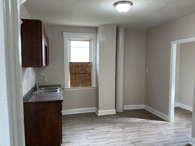 3206 Saratoga Ave in Cleveland, OH - Building Photo - Building Photo