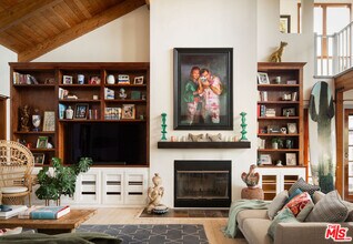 31840 Seafield Dr in Malibu, CA - Building Photo - Building Photo