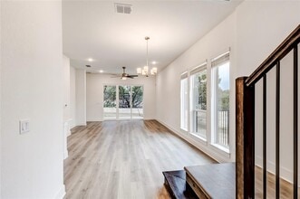 2000 Kit Cir in Austin, TX - Building Photo - Building Photo