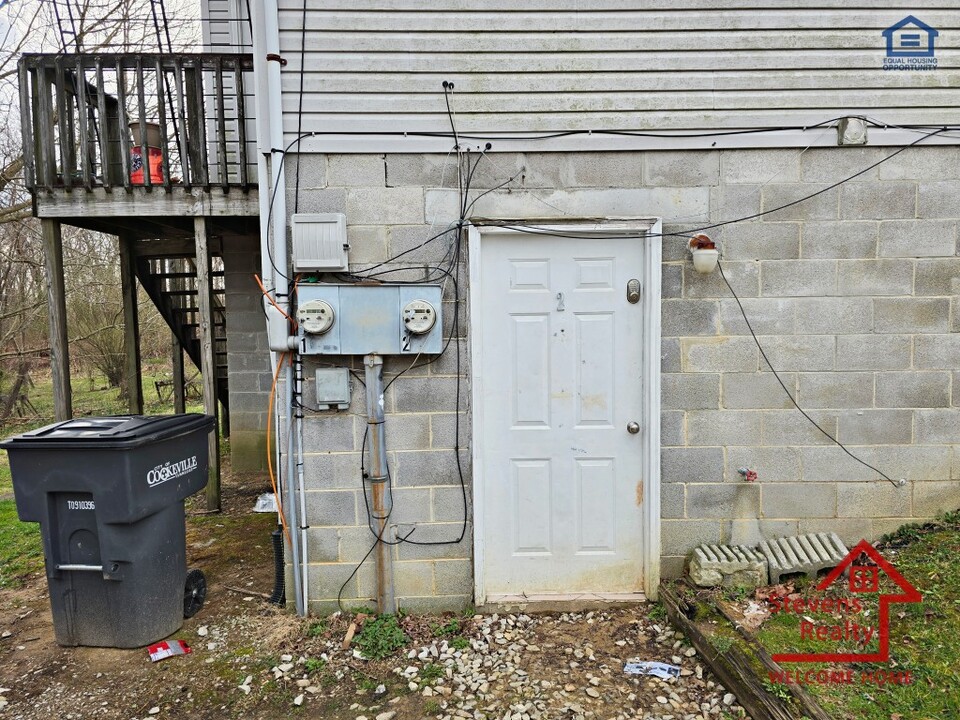 1827 W Broad St in Cookeville, TN - Building Photo