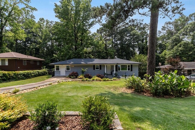 553 Collingwood Dr in Decatur, GA - Building Photo - Building Photo