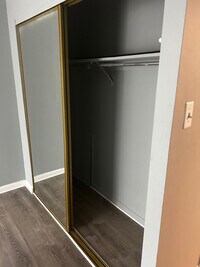 9001 Ridge Ave photo'