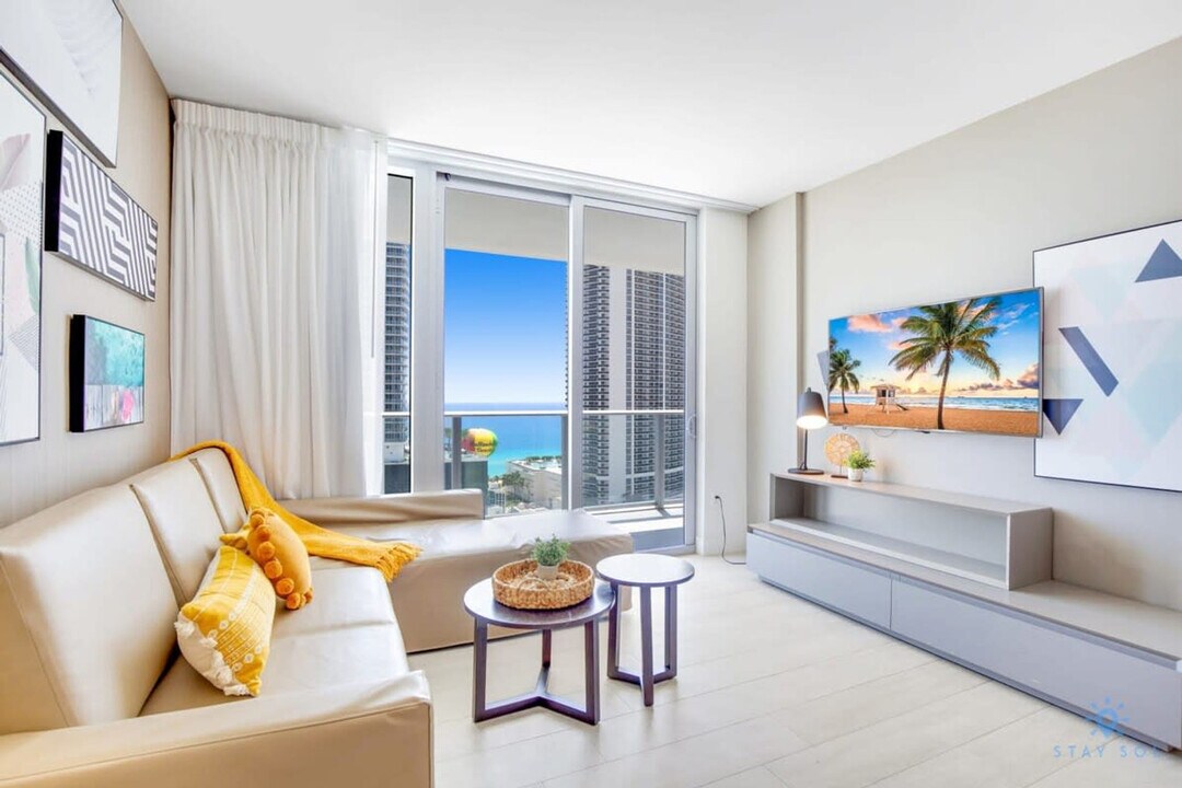 4010 S Ocean Dr in Hollywood, FL - Foto de edificio